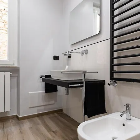 A Casa Dei Nonni Bed & Breakfast 4*